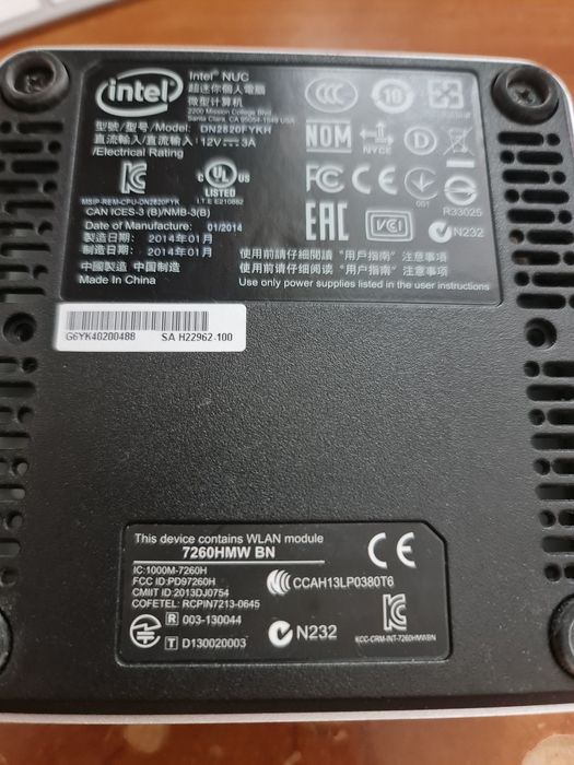 Vad NUC Intel, 4GB RAM, 200GB HDD + HDD extern pt. backup de 500GB.