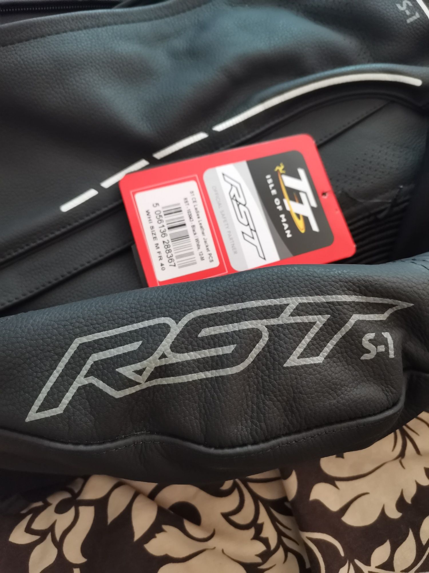 Дамско кожено яке за мотор RST S1