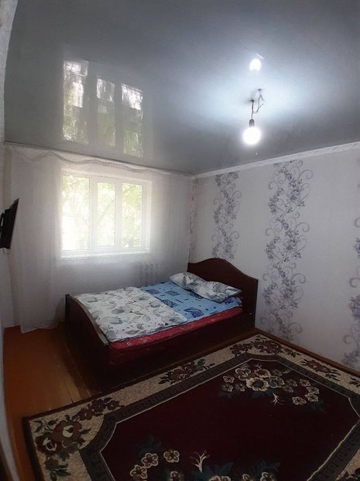 Сдается 1 комнатная квартира 
С обстановкой 
В горде Алмалыке