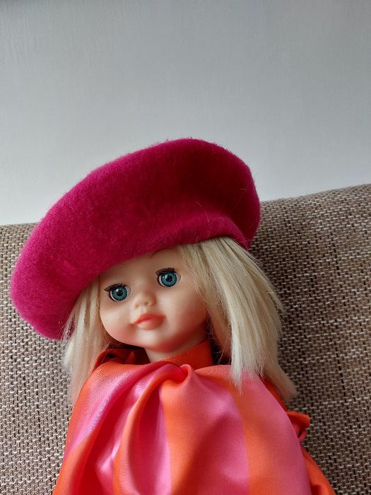 Bereta de lana foarte chic, nuanta fucsia inchis