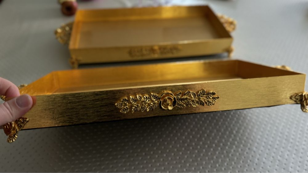 Срочно шикарная блюдце 2 штуки