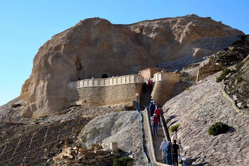 Такси в Бекет Ата Шопан Ата Караман Ата из аэропорта, жд вокзала Актау