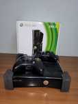 Продам игровую приставку Xbox 360