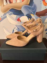 Pantofi marimea 42