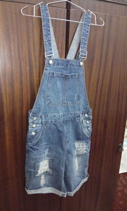 Продам комбинезон женский