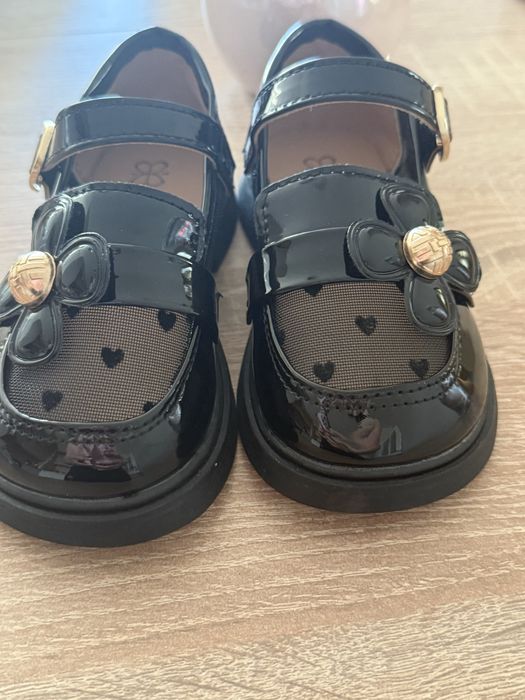 Дески обувки -черни/златни 24 номер