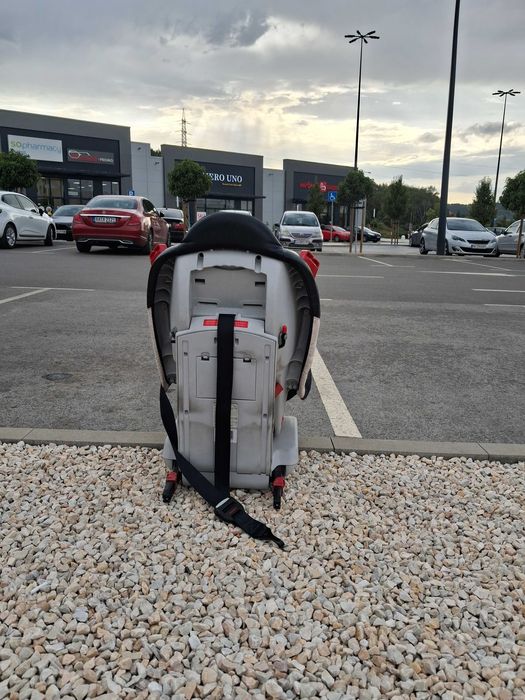 Детско столче за кола с изофикс Chipolino