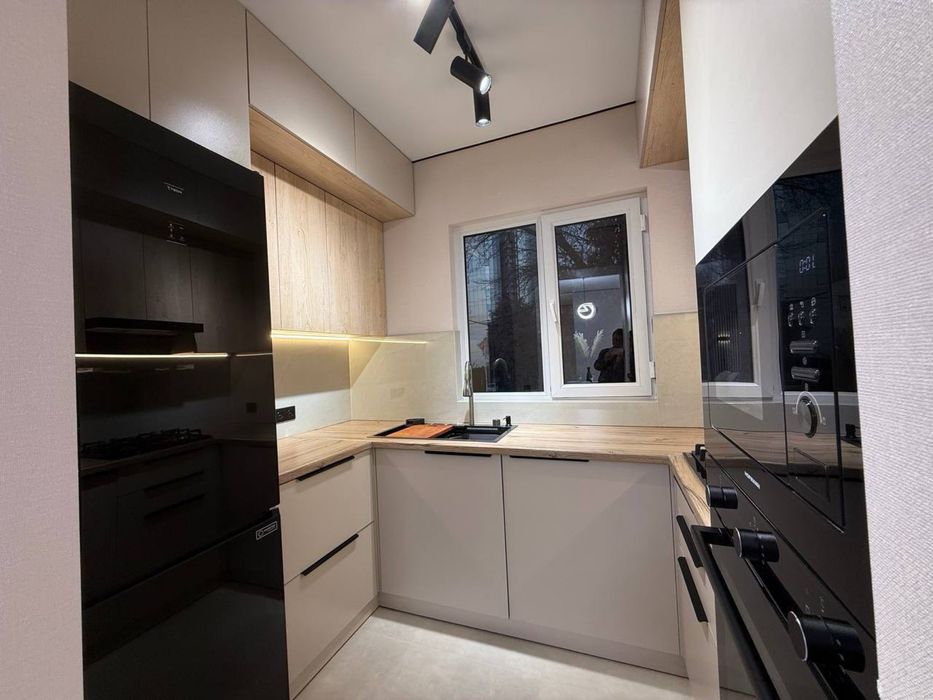 Яккасарайский район. Ул Аския. 2х ком. 77 серия укомплектована