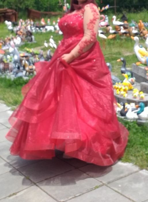 Официална дизайнерска рокля