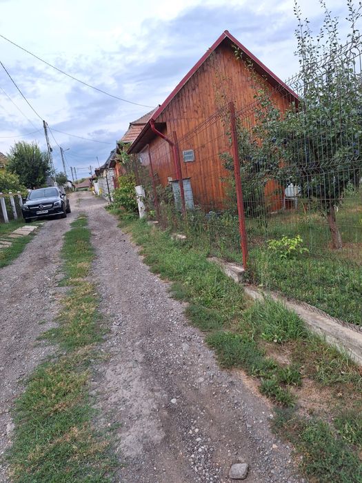 De vânzare loc de casă 650 mp