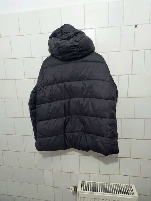 Geaca faș marca ZARA mărime M culoare neagra
