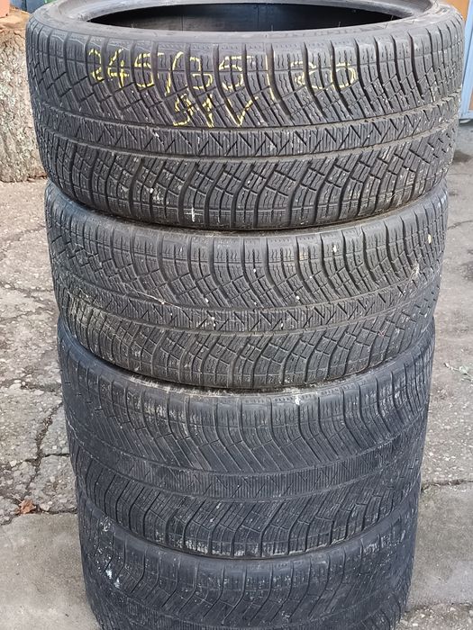 Vând cauciucuri Michelin alpin 2 mărimi