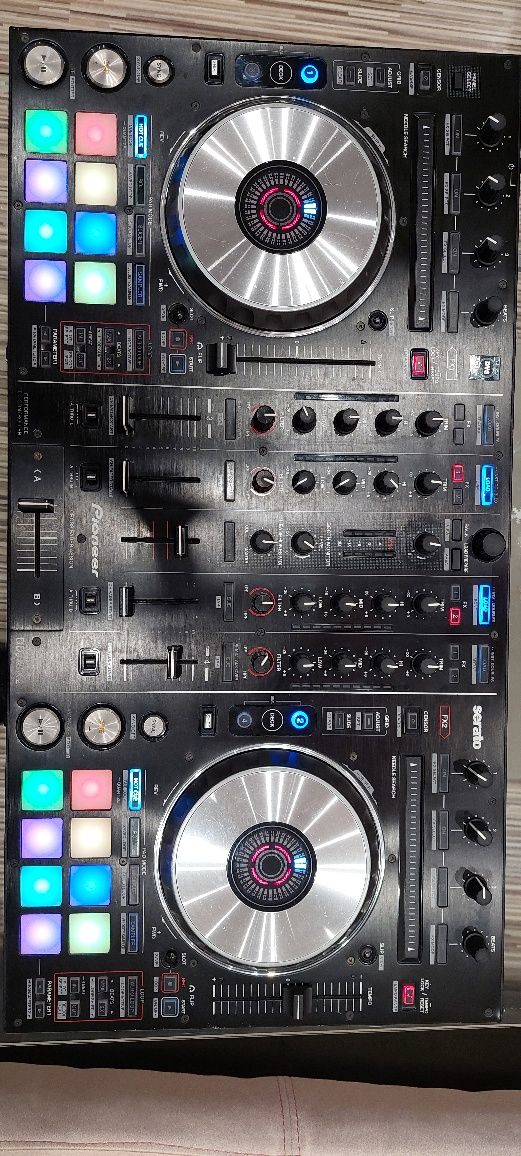 Pioneer DDJ-sx2 -dj конзола