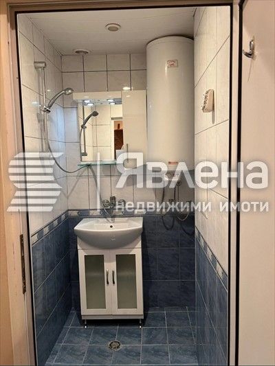 Тристаен, обзаведен апартамент