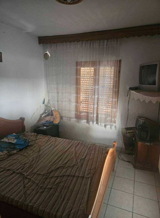 Двуетажна къща в Дрависко