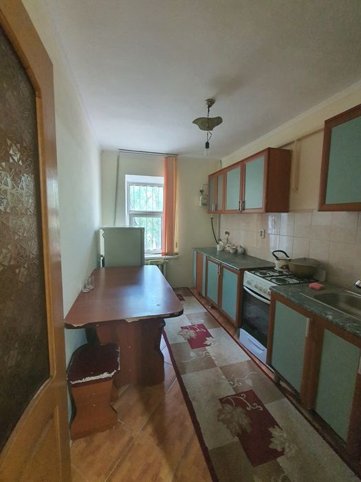 Агентства  сдает 1 комн кв в районе  площади. 2комн 10 000тг. Wi Fi/