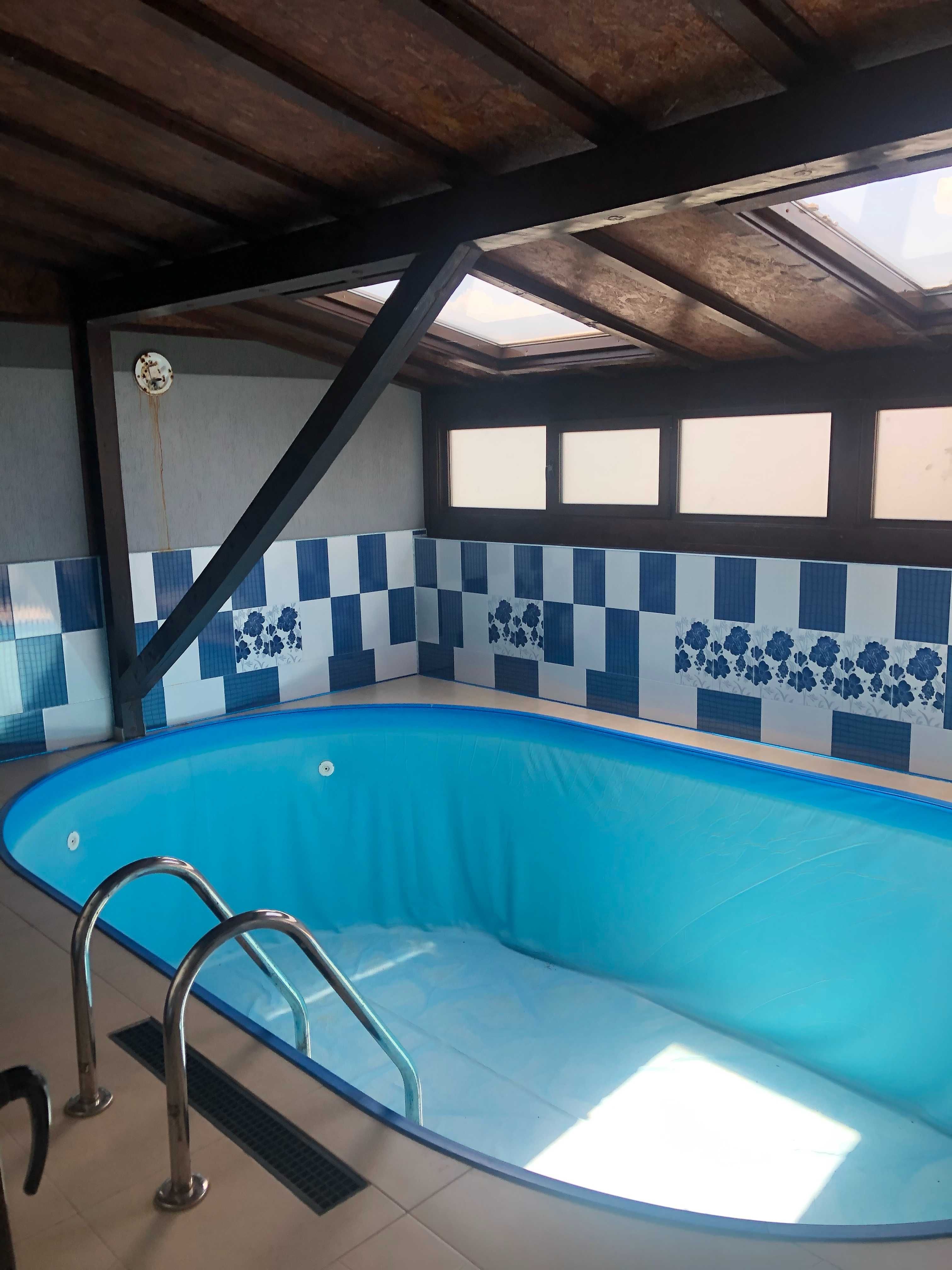 VILA si AFACERE la cheie