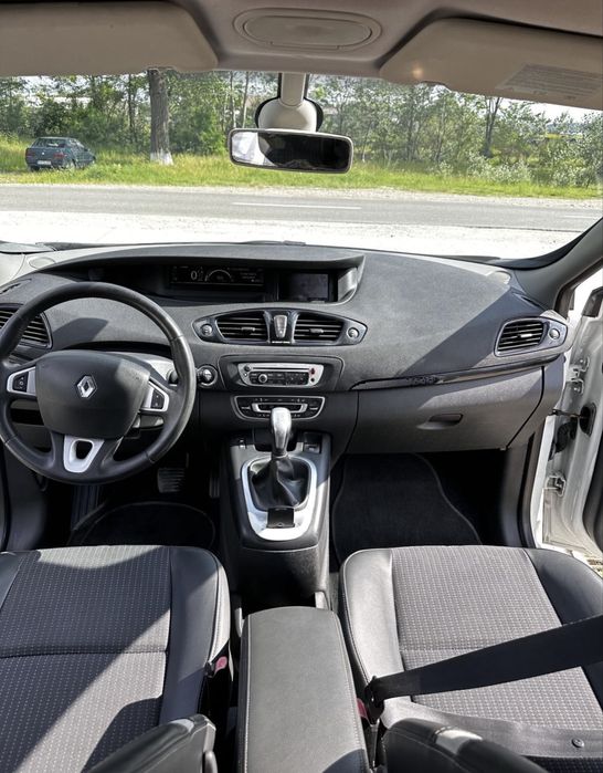 Se vinde Renault Scenic 2012
