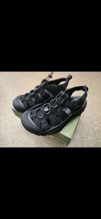 De vânzare Keen WOMENNEWPORT H2