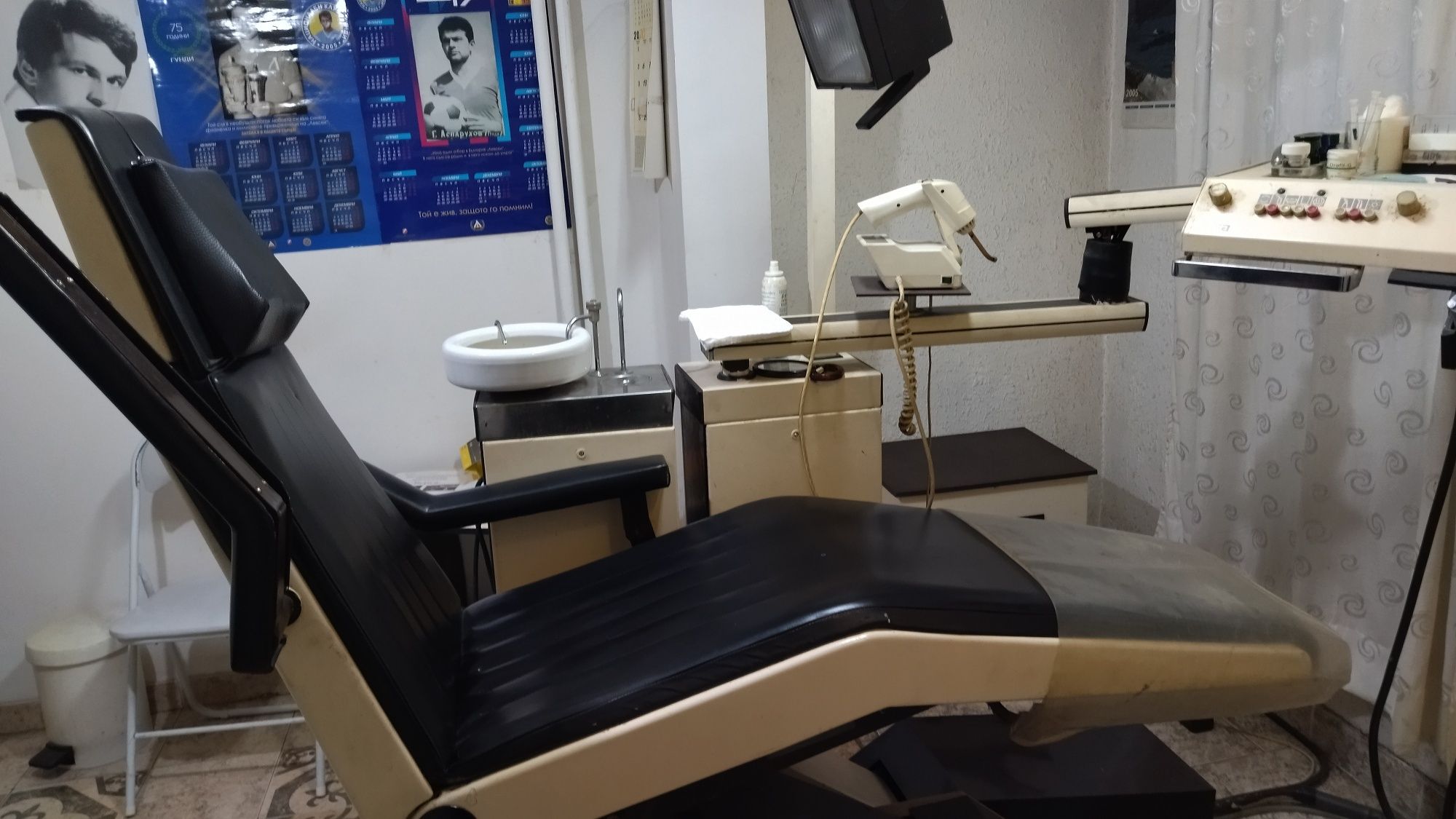 Оборудване за стоматологичен кабинет и зъботехническа лаборатория