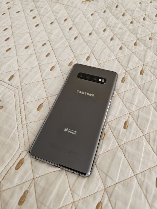 Samsung Galaxy S10+ / 1 TB / Ceramic Black