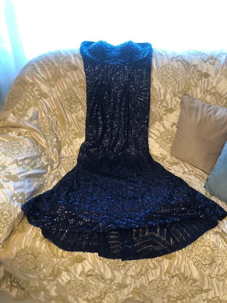 Vânzare rochie gala noua cu eticheta
Mărime 40
A fost achizițion