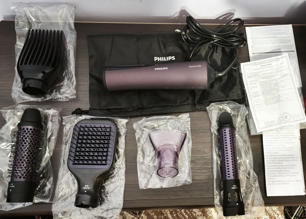 Продам новую хорошую фен щетку Phillips Advanced 8656