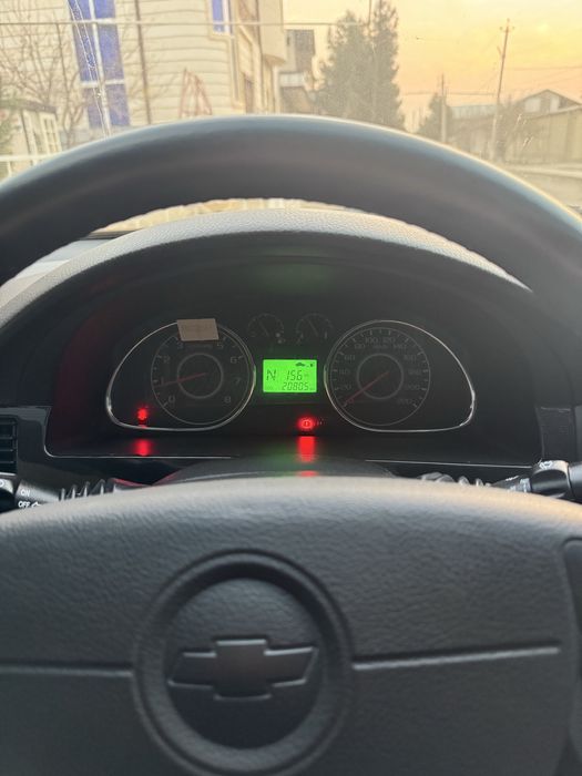 Jentra avtomat 24 salondan chiqqan