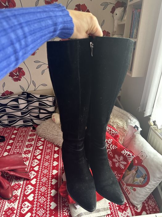 Ботуши от естесвен велур черни