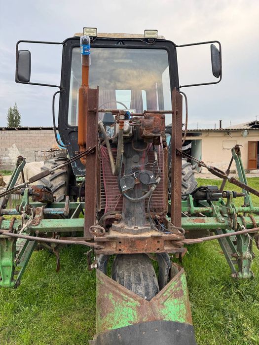 Traktor sotiladi 1998 yil kultivatsyasi bilan kapoti ham bor ishga