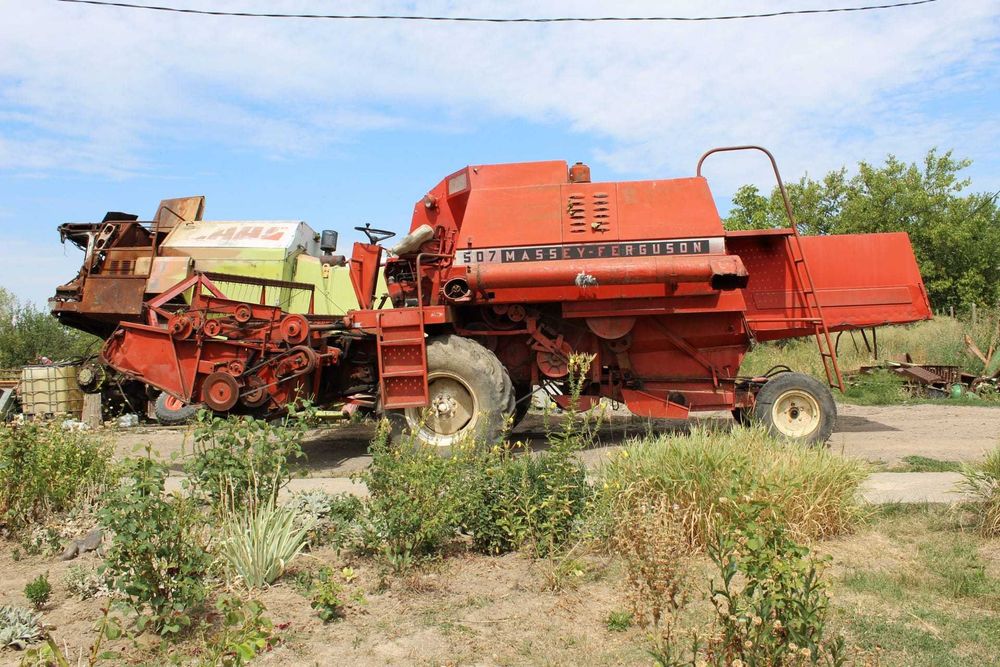 dezmembrez ferguson 506, 487 dominator 108 sl, 98 john deere 430 1075