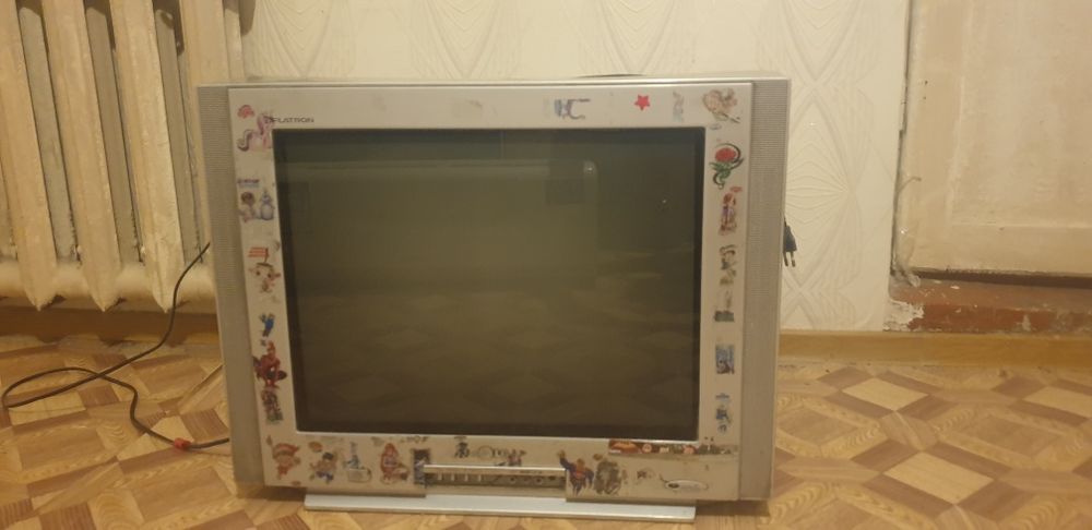 Продам простой телевизор LG