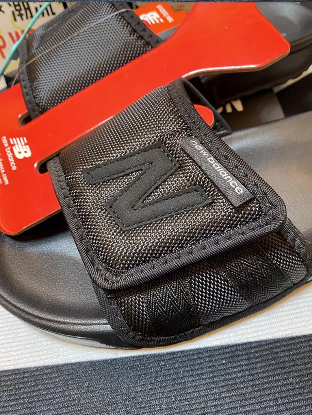 Мужской тапочка  NEW BALANCE  2025new