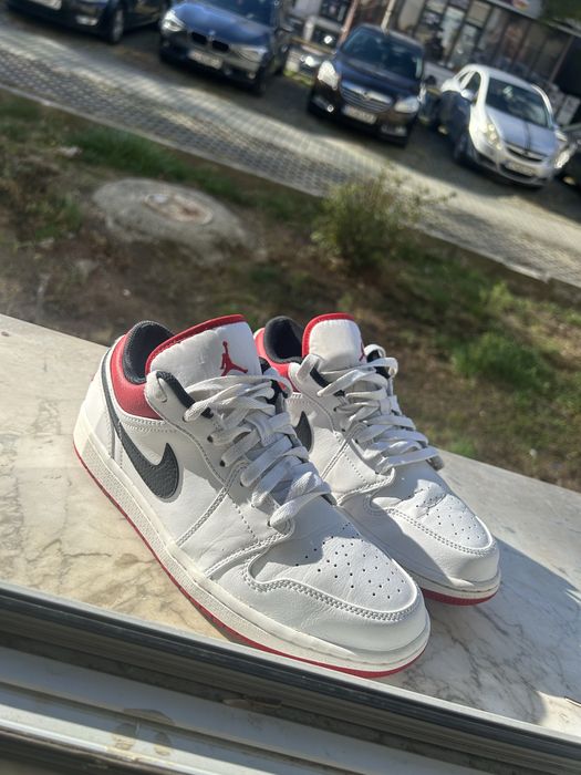Vand Nike Air Jordan 1 Low White Univeristy Red