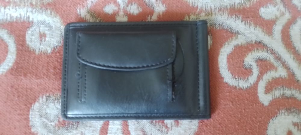 Продам портмоне  срочно!