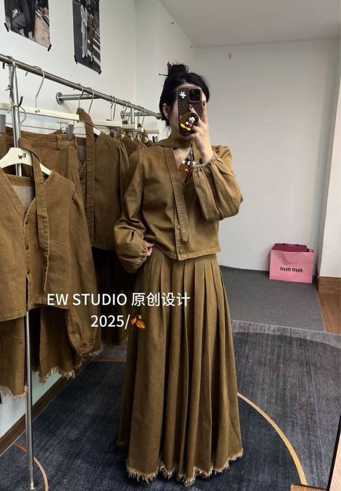 Двойка,пиджак и юбка юбочка идет в пол