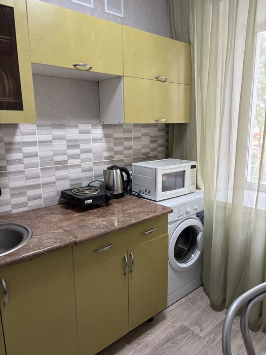 Продам 1 комн кв р-н Ярмарки 2/5. Катаева 11/2.