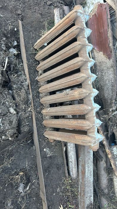 Продам чугунный батареи