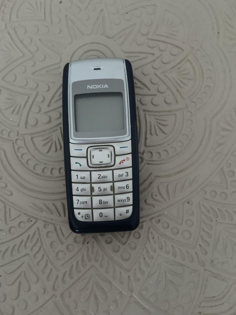 Telefoane absolut impecabile Nokia 3710