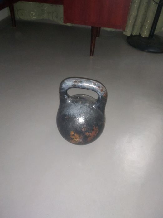 Продам гирю советскую 32 кг