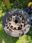 Vând 4 roți complete cu jante de tablă pentru Ford Fiesta