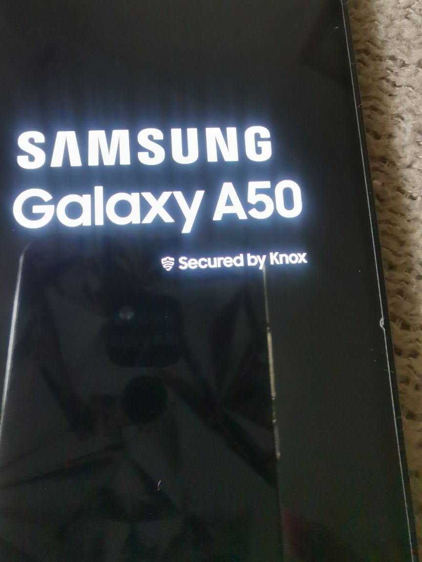 Samsunq Galaxy A50