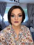 Make-up profesional Ploiesti!La orice machiaj,coafura se achita jumate