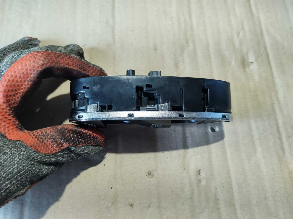 Ключ/Бутон Стъклоповдигане Mercedes E class W211 4Matic Tmodel 2008