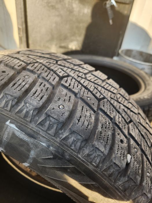 Продаются шины на легковые авто