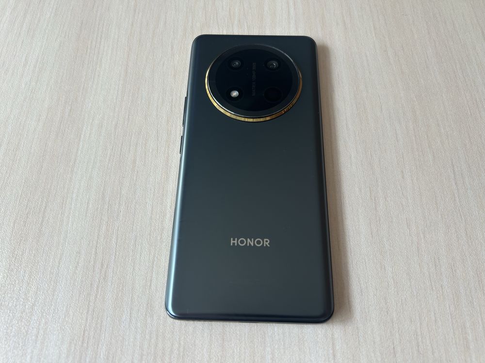 Продавам Honor Magic7 Lite 256/8+8GB