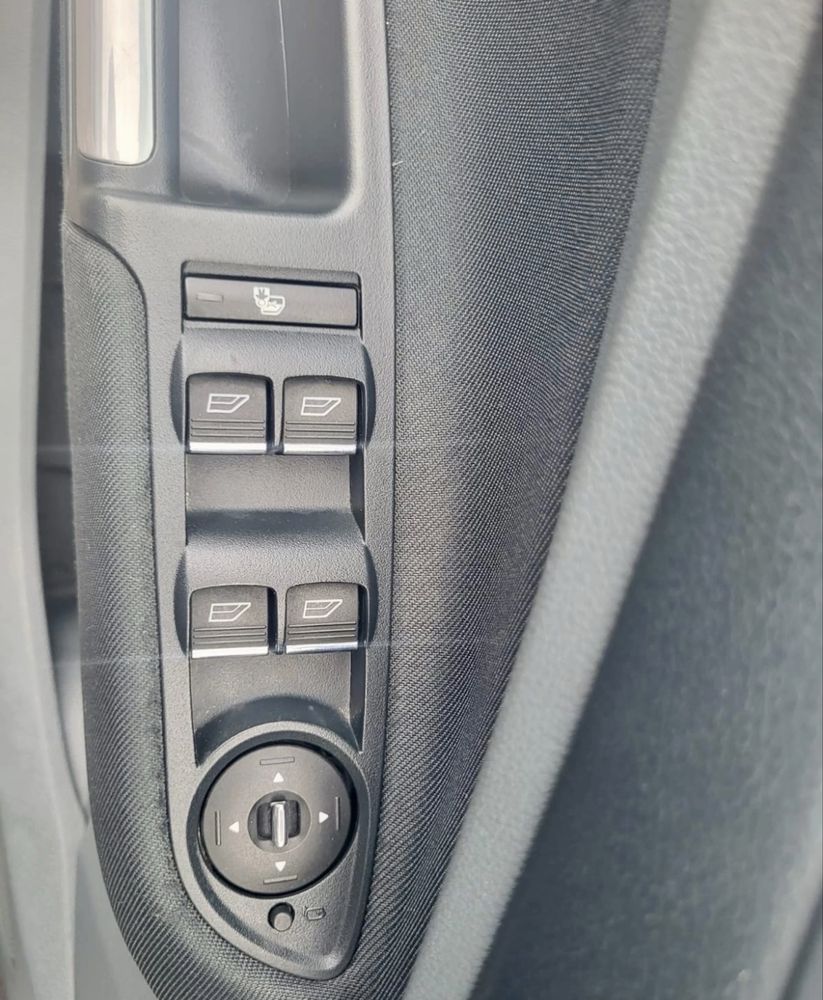 Ford C Max 2012 . Urgent !