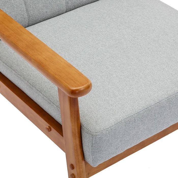 NOU Fotoliu gri cu brațe lemn