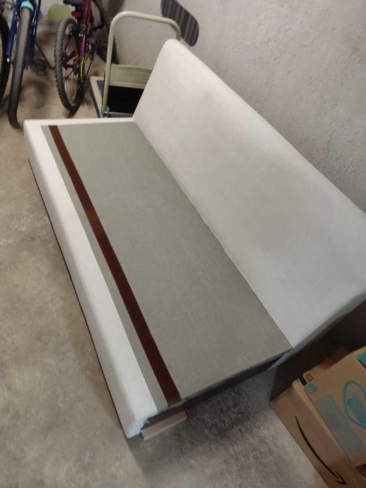 Подарявам част от диван