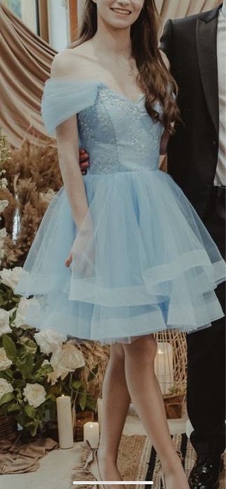 Къса официална рокля. Бална рокля.